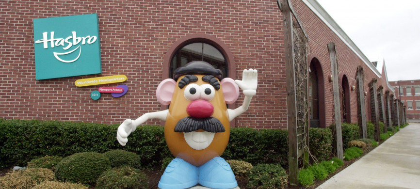 <p>UNITED STATES - APRIL 23: A statue of Mr. Potato Head greets visitors to the corporate headquarters of toymaker Hasbro Inc. in Pawtucket, Rhode Island, on Friday, April 23, 2004. (Photo by Michael Springer/Bloomberg via Getty Images)</p>
