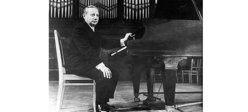 Сначала Цфасман выступал в ресторанах, а уже после – на больших сценах