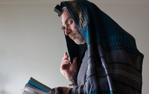 <p>Frank prepares for his daily prayer Frank Meeink, a former white supremacist skinhead gang member, pictured at a home in Long Beach, California, on March 15th, 2024. A few years back, living in Iowa, Frank discovered his Jewish roots. He now practices and attends temple in Long Beach, where he now resides. (Margot Judge for NY Post)</p>