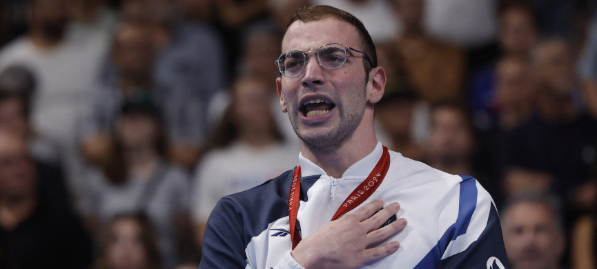 <p>Paris 2024 Paralympics - Men's 200m Freestyle - S4 Medal Ceremony - Paris La Defense Arena, Nanterre, France - September 3, 2024 Gold medallist Ami Omer Dadaon of Israel celebrates on the podium REUTERS/Andrew Couldridge</p>